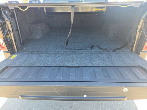 Used 2020 GMC Sierra 1500 SLT RWD image 26