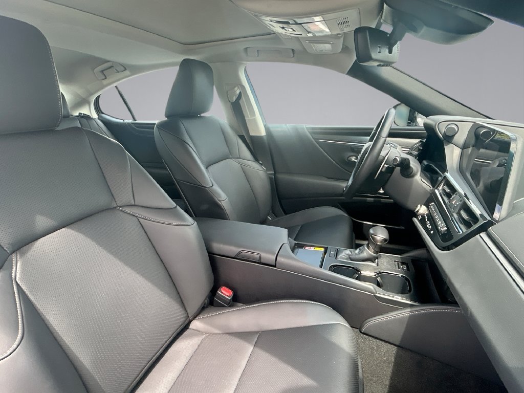 Used 2025 Lexus ES 350 w/ Premium Package FWD image 32