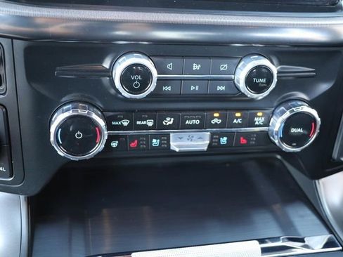 Used 2024 Ford F150 Lariat w/ Equipment Group 502A High AWD/4WD image 22