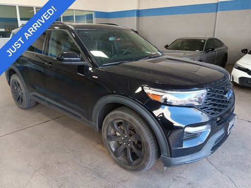 Used 2023 Ford Explorer ST-Line w/ Class IV Trailer Tow Package AWD/4WD image 2