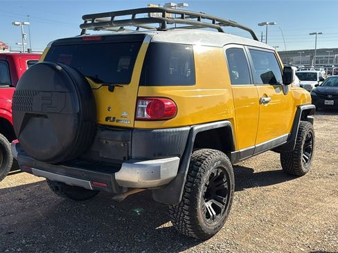 Used 2007 Toyota FJ Cruiser Base image 6