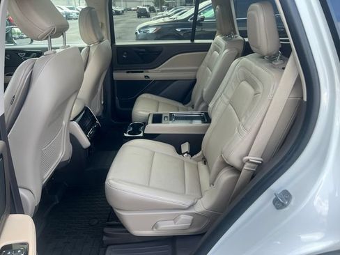 Certified 2024 Lincoln Aviator Reserve w/ Equipment Group 201A AWD/4WD image 30