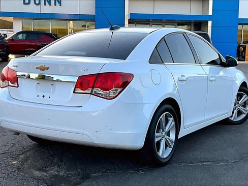 Used 2015 Chevrolet Cruze LT FWD image 2