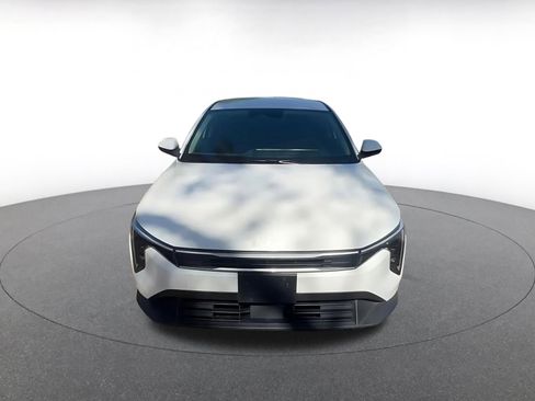 Used 2025 Kia K4 LXS image 4