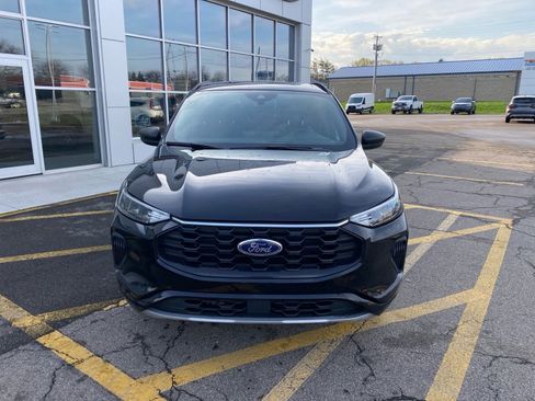 Used 2024 Ford Escape ST-Line w/ Tech Pack #1 AWD/4WD image 8