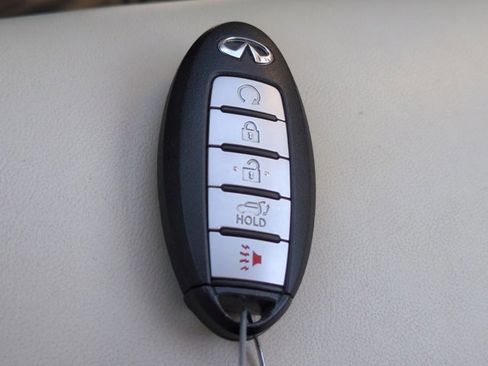 Used 2019 INFINITI QX60 Luxe w/ Essential Package image 30