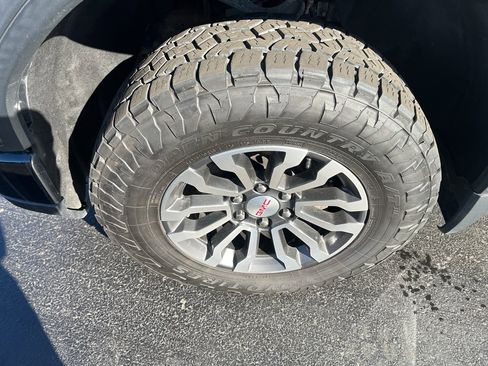 Used 2023 GMC Sierra 1500 AT4 w/ Technology Package image 39