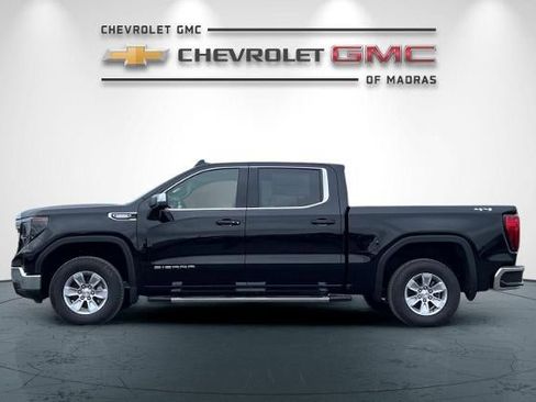 New 2026 GMC Sierra 1500 SLE w/ Preferred Package image 6