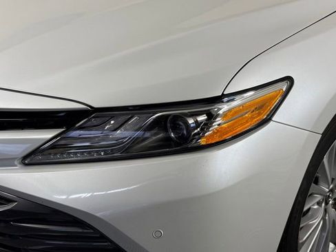 Used 2019 Toyota Camry XLE w/ Driver Assist Package FWD image 10