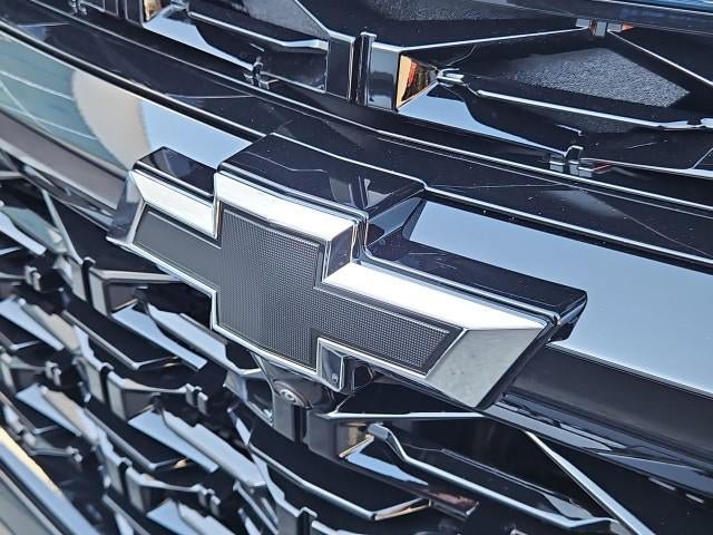 New 2027 Chevrolet Traverse RS FWD image 31