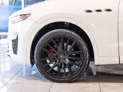 Used 2021 Maserati Levante GranSport image 8