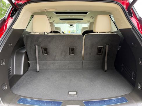 Used 2023 Buick Enclave Essence w/ Experience Buick Package AWD/4WD image 35