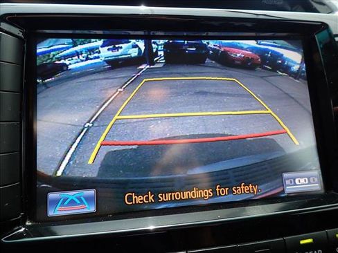 Used 2014 Toyota Land Cruiser AWD/4WD image 24