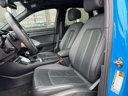 Used 2023 Audi Q3 2.0T Premium image 8