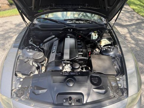 Used 2004 BMW Z4 2.5i RWD image 15
