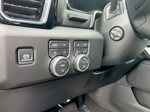 New 2026 GMC Sierra 1500 Denali w/ Denali Reserve Package image 16
