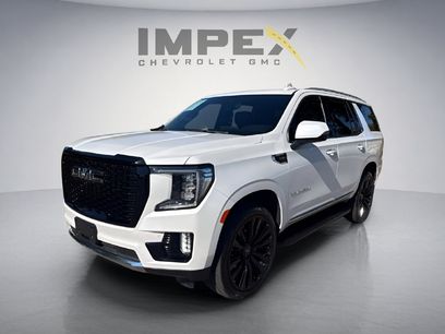 Used 2022 GMC Yukon SLT w/ SLT Luxury Package
