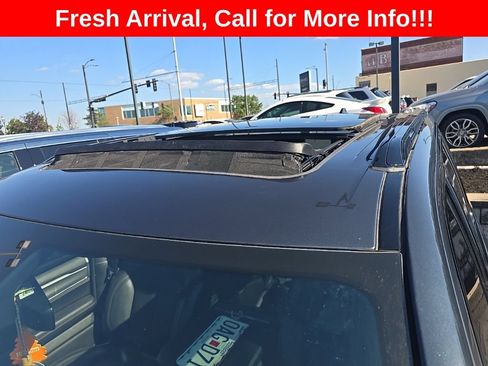 Used 2024 Jeep Wagoneer Series II AWD/4WD image 25