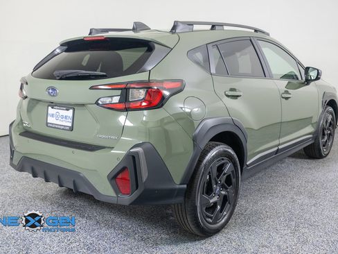 Used 2025 Subaru Crosstrek 2.5i Limited w/ Crosstrek Mirror Package AWD/4WD image 8