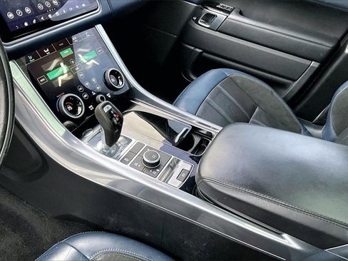 Used 2020 Land Rover Range Rover Sport HST image 15