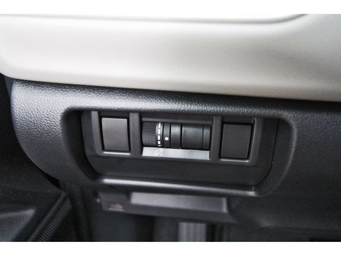 Certified 2025 Subaru Forester AWD/4WD image 19