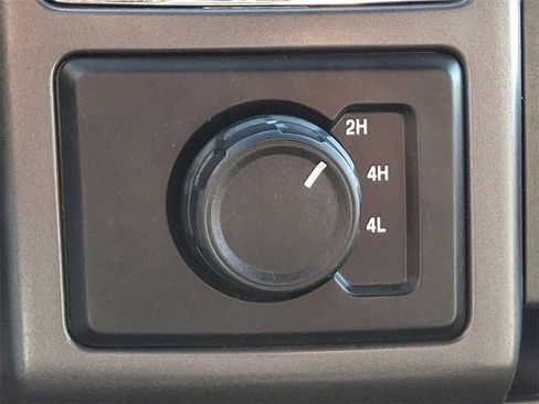 Certified 2019 Ford F150 XLT w/ Equipment Group 302A Luxury image 26