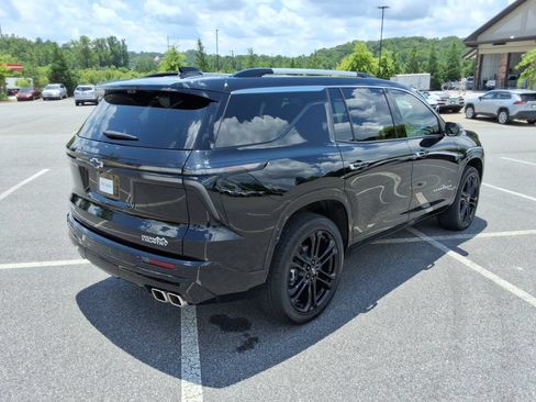 Certified 2025 Chevrolet Traverse High Country FWD image 5