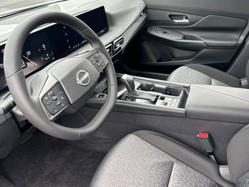 New 2026 Nissan Sentra SV image 10