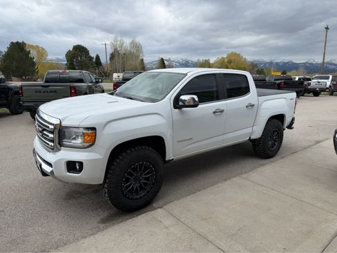 Used 2018 GMC Canyon SLT w/ Driver Alert Package AWD/4WD image 6