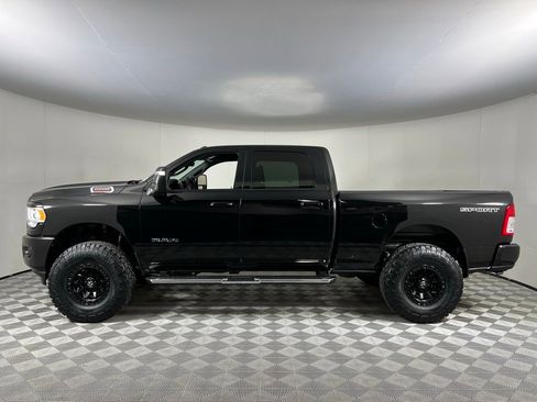Used 2024 RAM 2500 Big Horn w/ Sport Appearance Package image 16