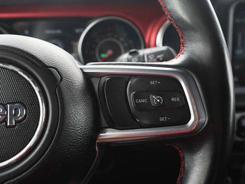 Used 2021 Jeep Wrangler Unlimited Rubicon w/ Uconnect 4C Nav & Sound Group AWD/4WD image 25
