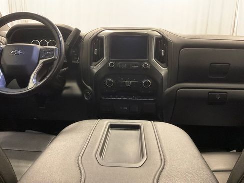 Used 2021 Chevrolet Silverado 1500 LT Trail Boss w/ Convenience Package II AWD/4WD image 4