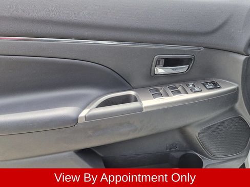 Used 2025 Mitsubishi Outlander Sport SE AWD/4WD image 11