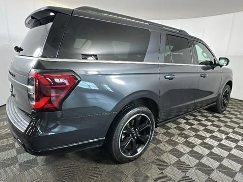 Used 2022 Ford Expedition Max Limited AWD/4WD image 3