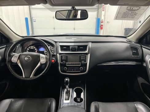 Used 2018 Nissan Altima 2.5 SL FWD image 10