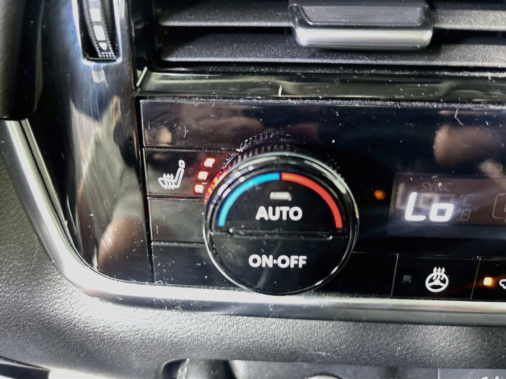 Used 2023 Nissan Rogue SL AWD/4WD image 21