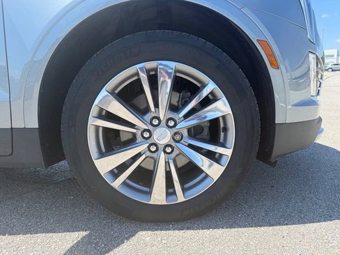 Certified 2024 Cadillac XT5 Premium Luxury w/ LPO, Floor Liner Package AWD/4WD image 17