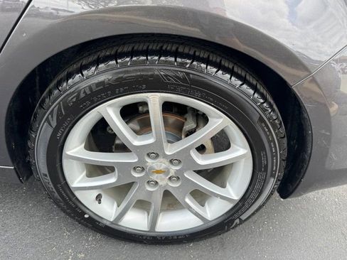 Used 2010 Chevrolet Malibu LTZ image 8