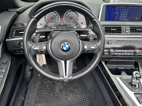Used 2013 BMW M6 Convertible image 14