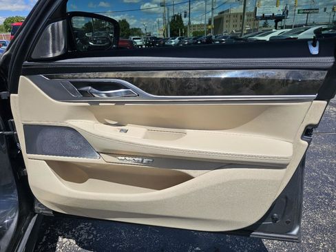 Used 2016 BMW 750i xDrive AWD/4WD image 79