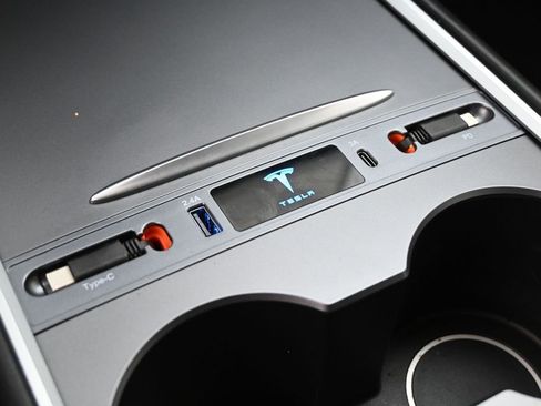 Used 2024 Tesla Model Y Long Range image 14