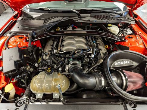 Used 2016 Ford Mustang GT Premium w/ Equipment Group 401A image 14