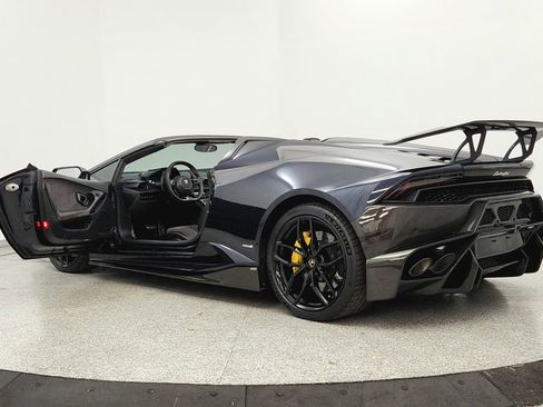 Used 2016 Lamborghini Huracan LP 610-4 image 10