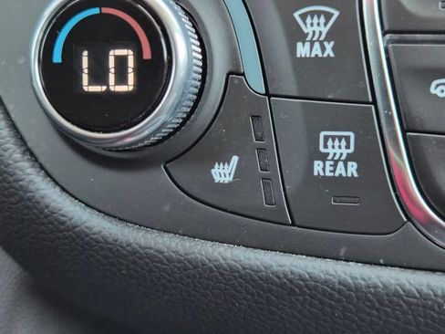 Used 2024 Chevrolet Equinox LT w/ LPO, Floor Liner Package AWD/4WD image 26