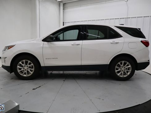 Used 2019 Chevrolet Equinox LS image 9