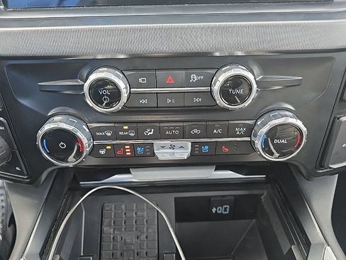 Used 2025 Ford F450 Platinum image 13