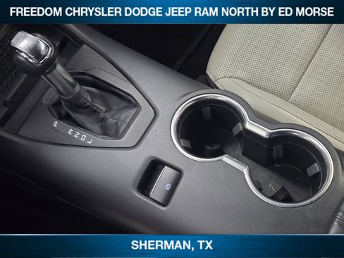 Used 2024 Ford Mustang Premium image 14