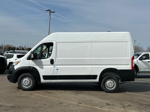 New 2024 RAM ProMaster 1500 w/ Convenience Group image 5