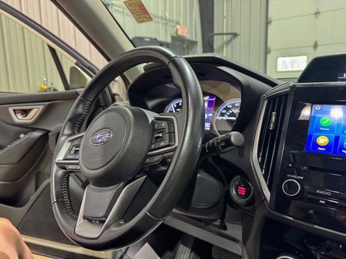 Used 2019 Subaru Forester Premium AWD/4WD image 13
