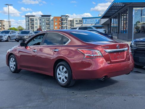 Used 2015 Nissan Altima 2.5 S w/ Power Driver Seat Package FWD image 7